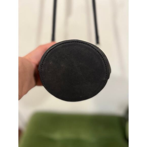 Steve Madden Minimalist Cross body Bucket Bag - Picture 7 of 9